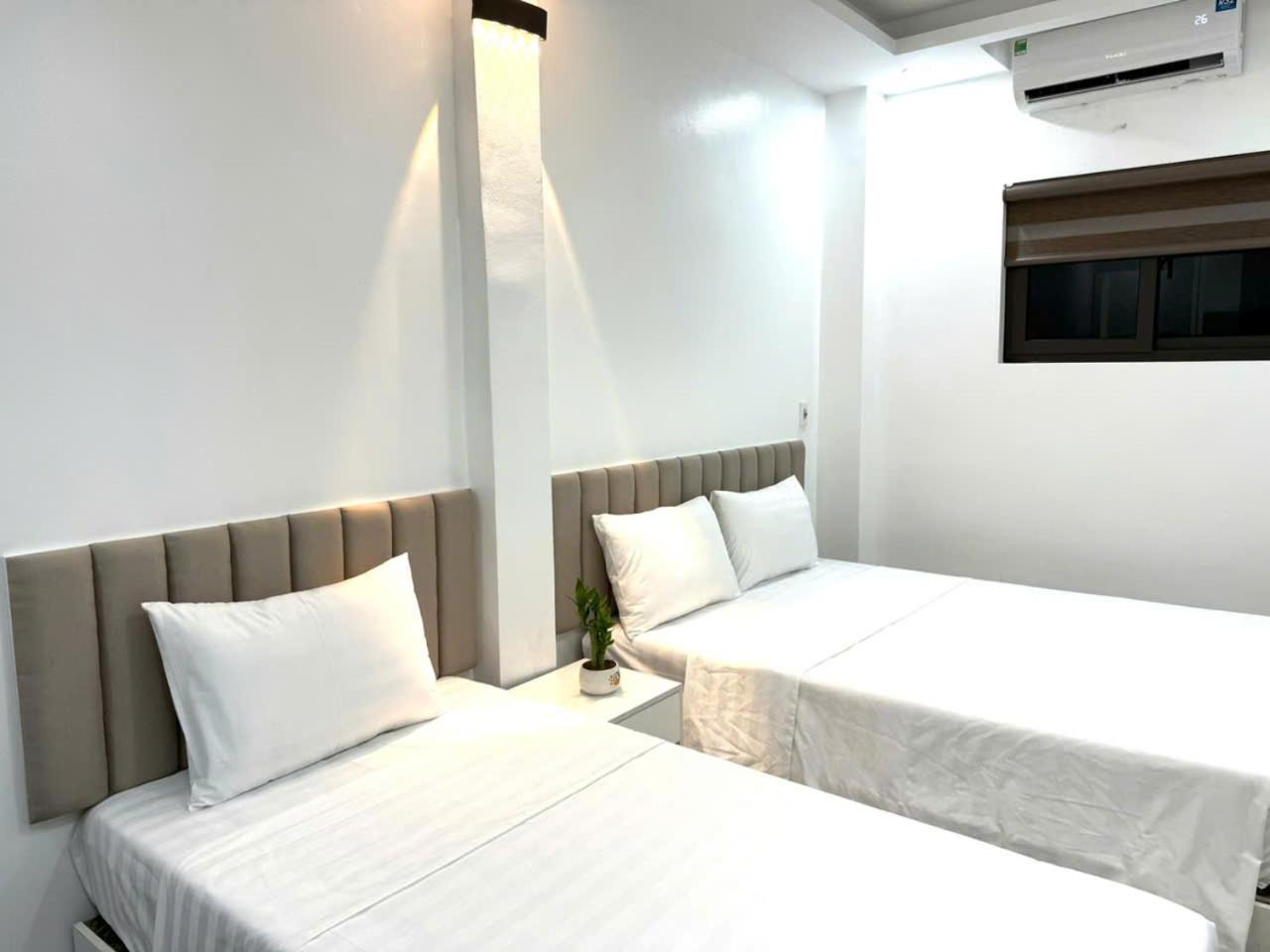 The Queen Hotel & Spa 2 Hanoi Exterior photo