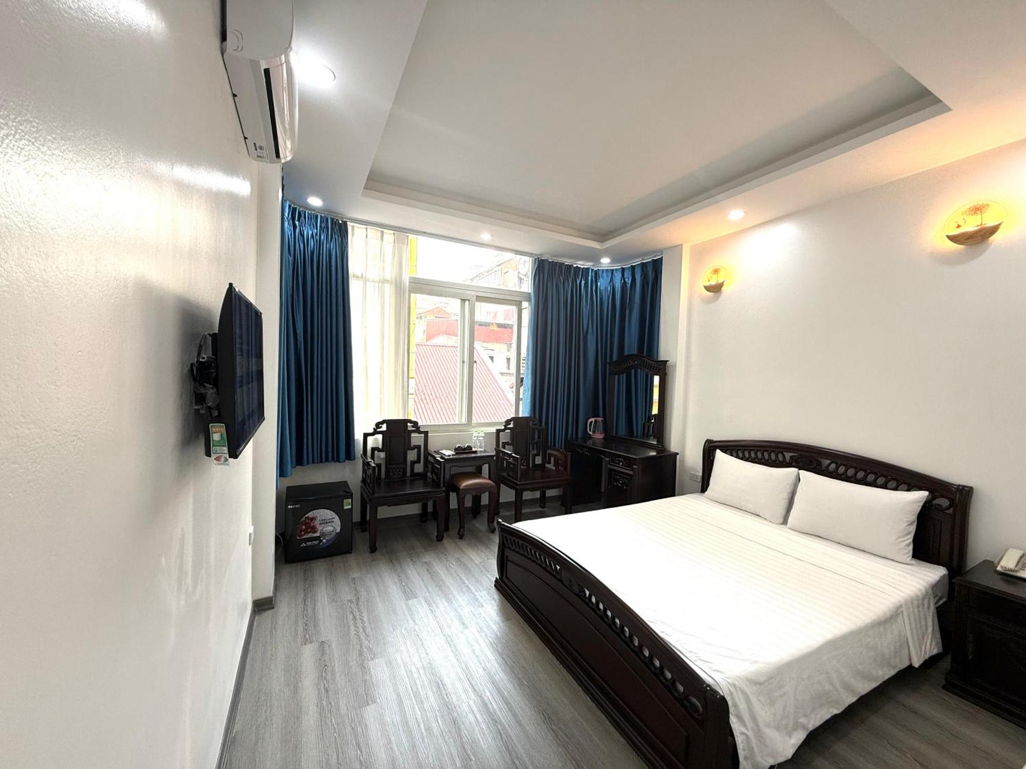 The Queen Hotel & Spa 2 Hanoi Exterior photo