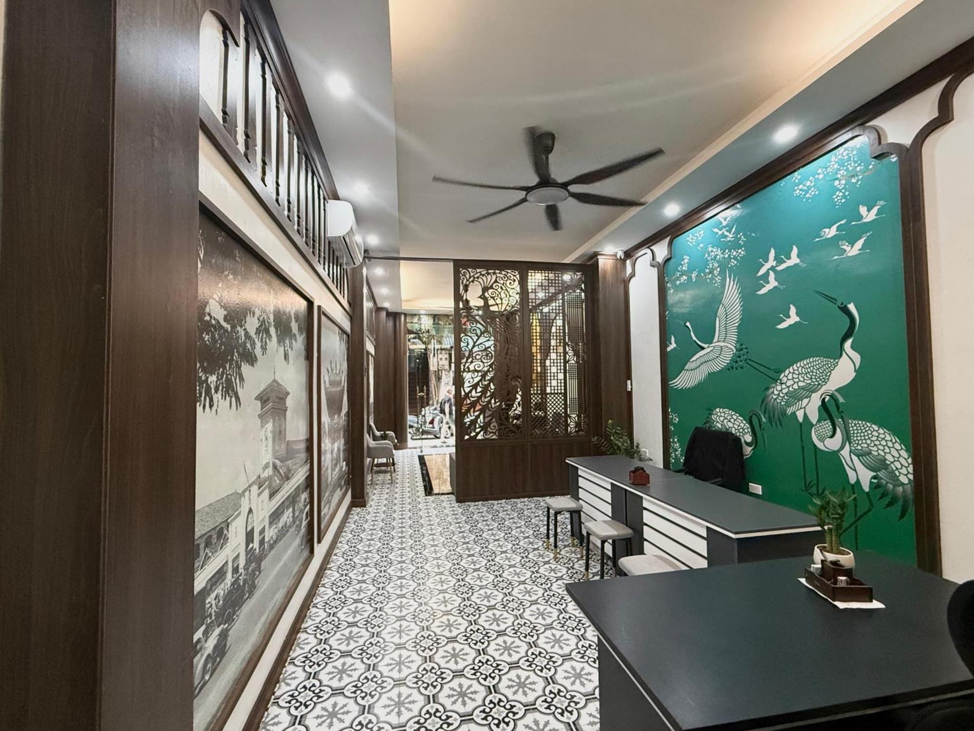 The Queen Hotel & Spa 2 Hanoi Exterior photo