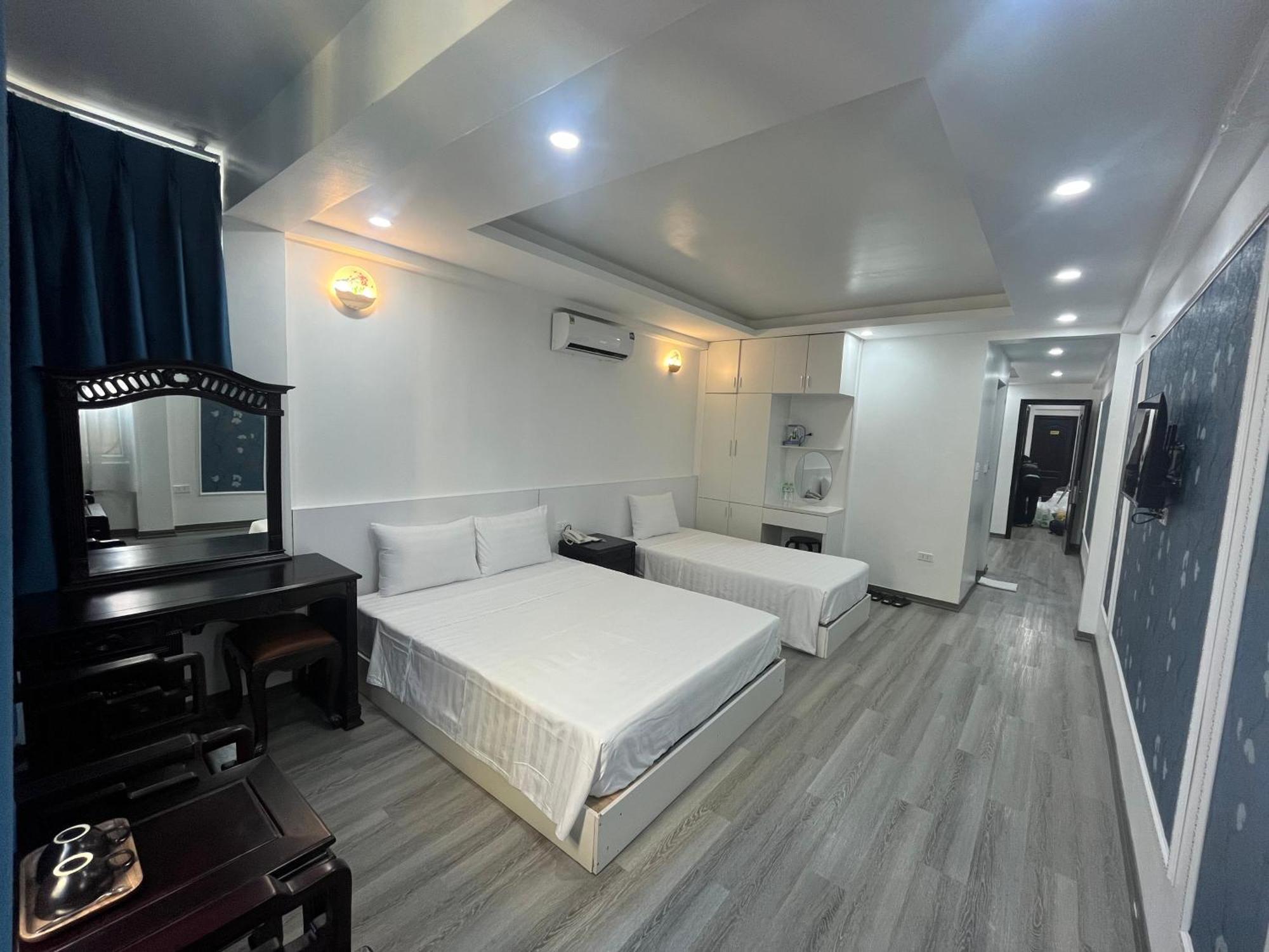 The Queen Hotel & Spa 2 Hanoi Exterior photo