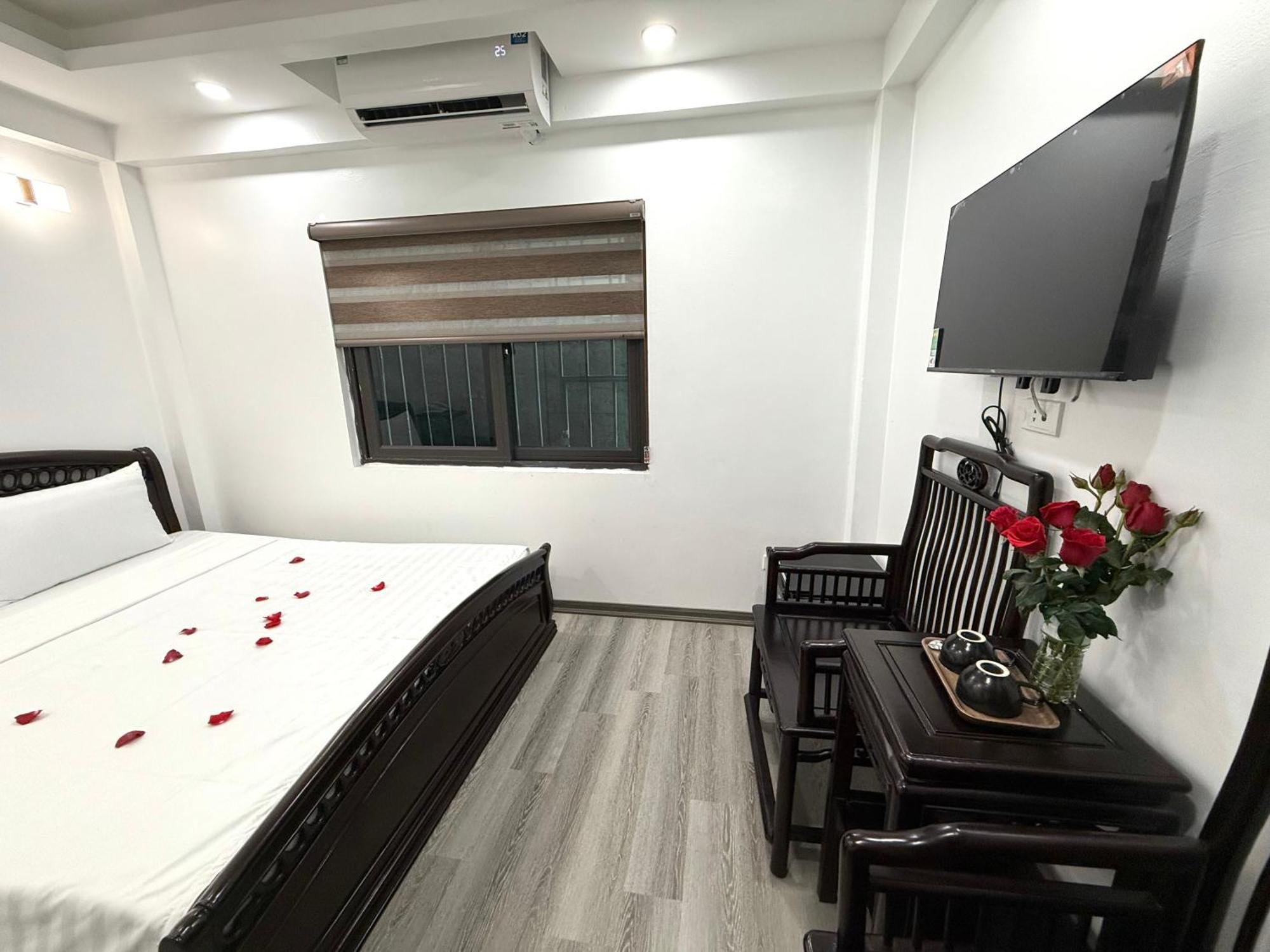 The Queen Hotel & Spa 2 Hanoi Exterior photo