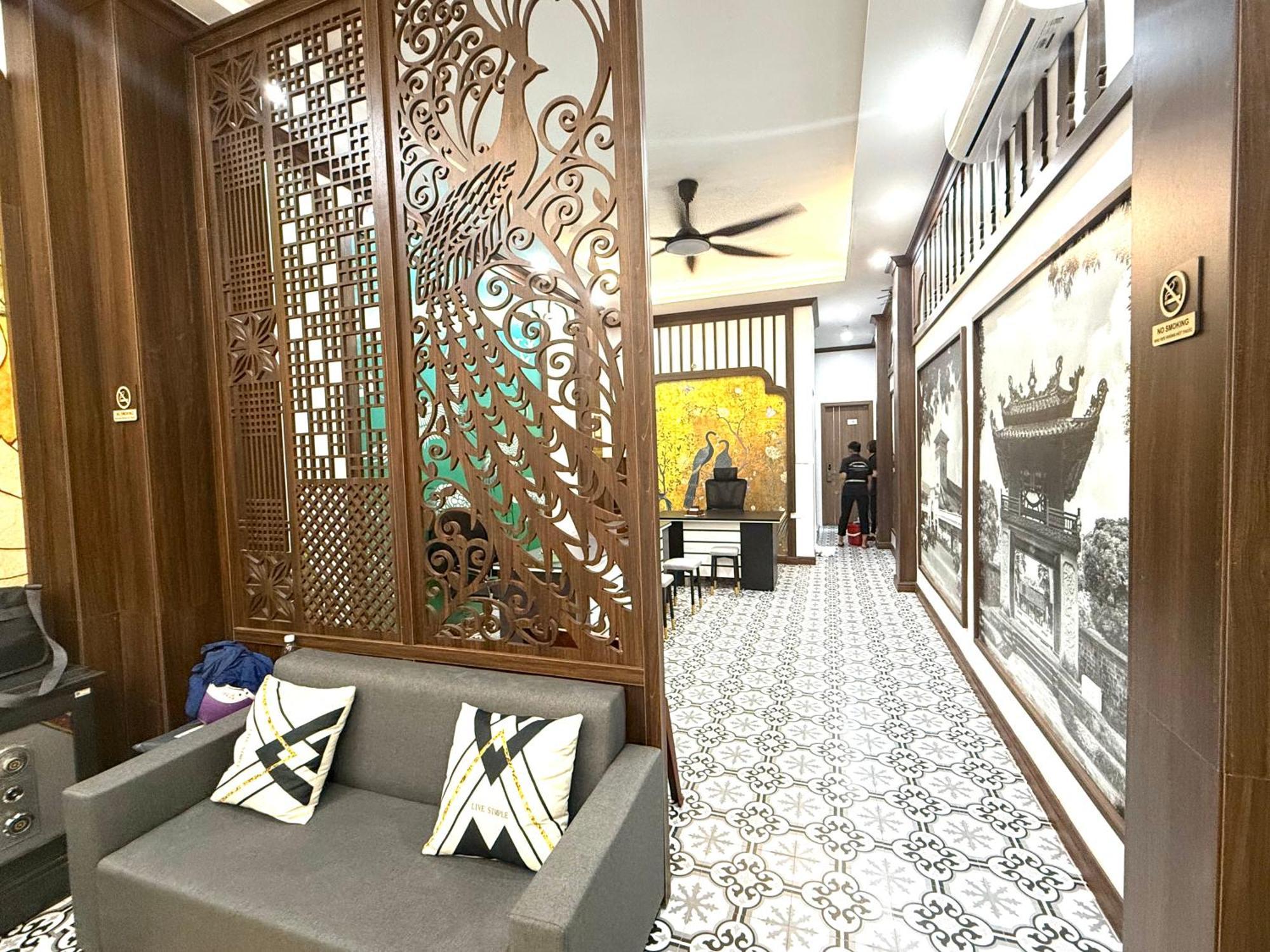The Queen Hotel & Spa 2 Hanoi Exterior photo