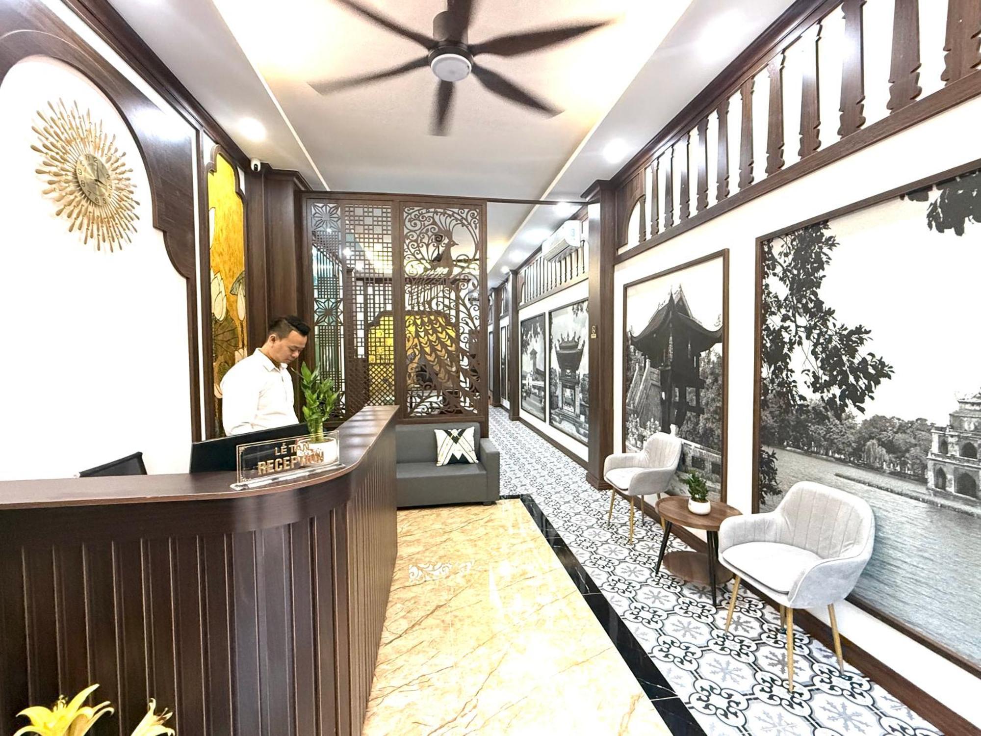 The Queen Hotel & Spa 2 Hanoi Exterior photo